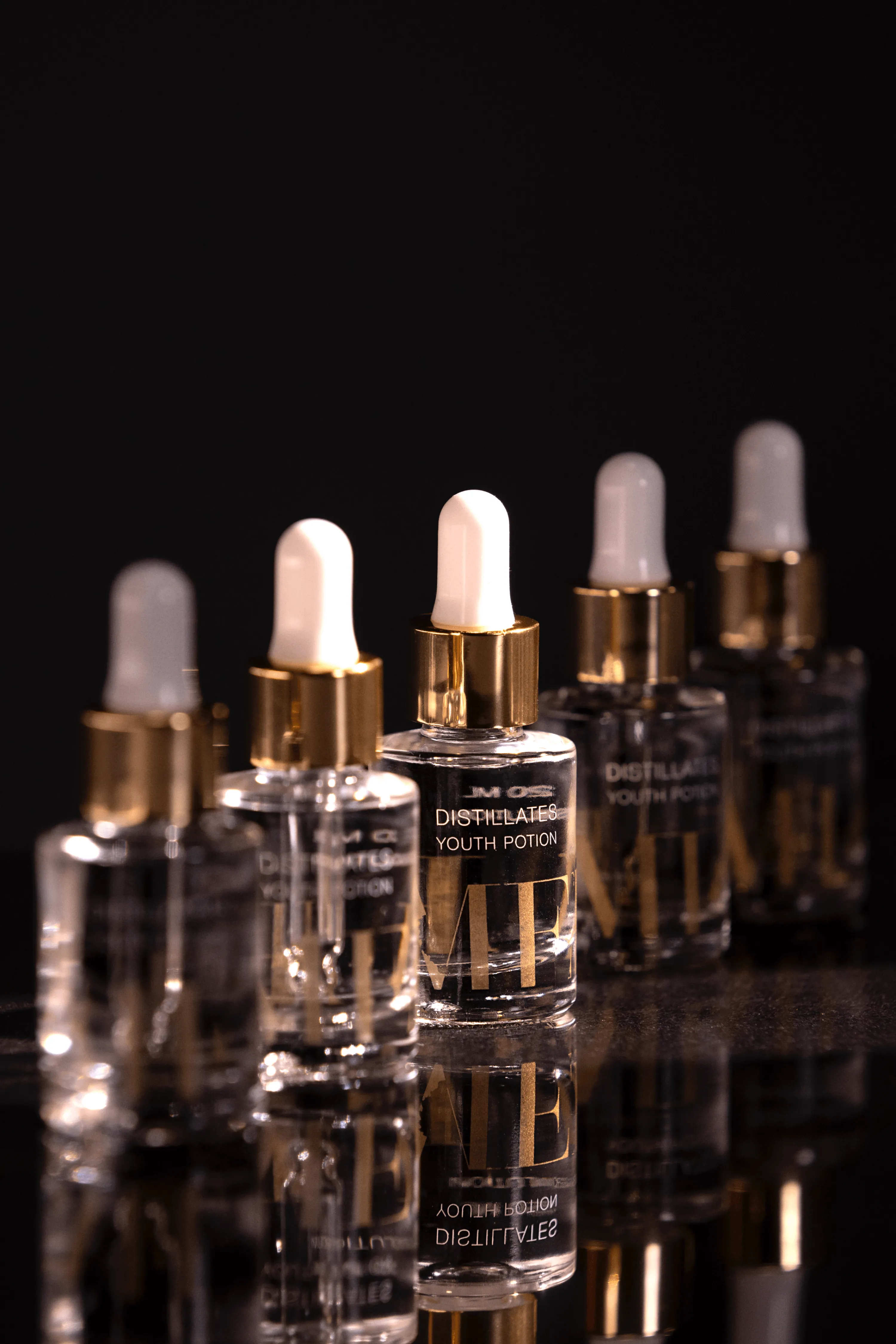 DISTILLATES - Night Serum 01 ; Miracle Anti-Wrinkle Elixir