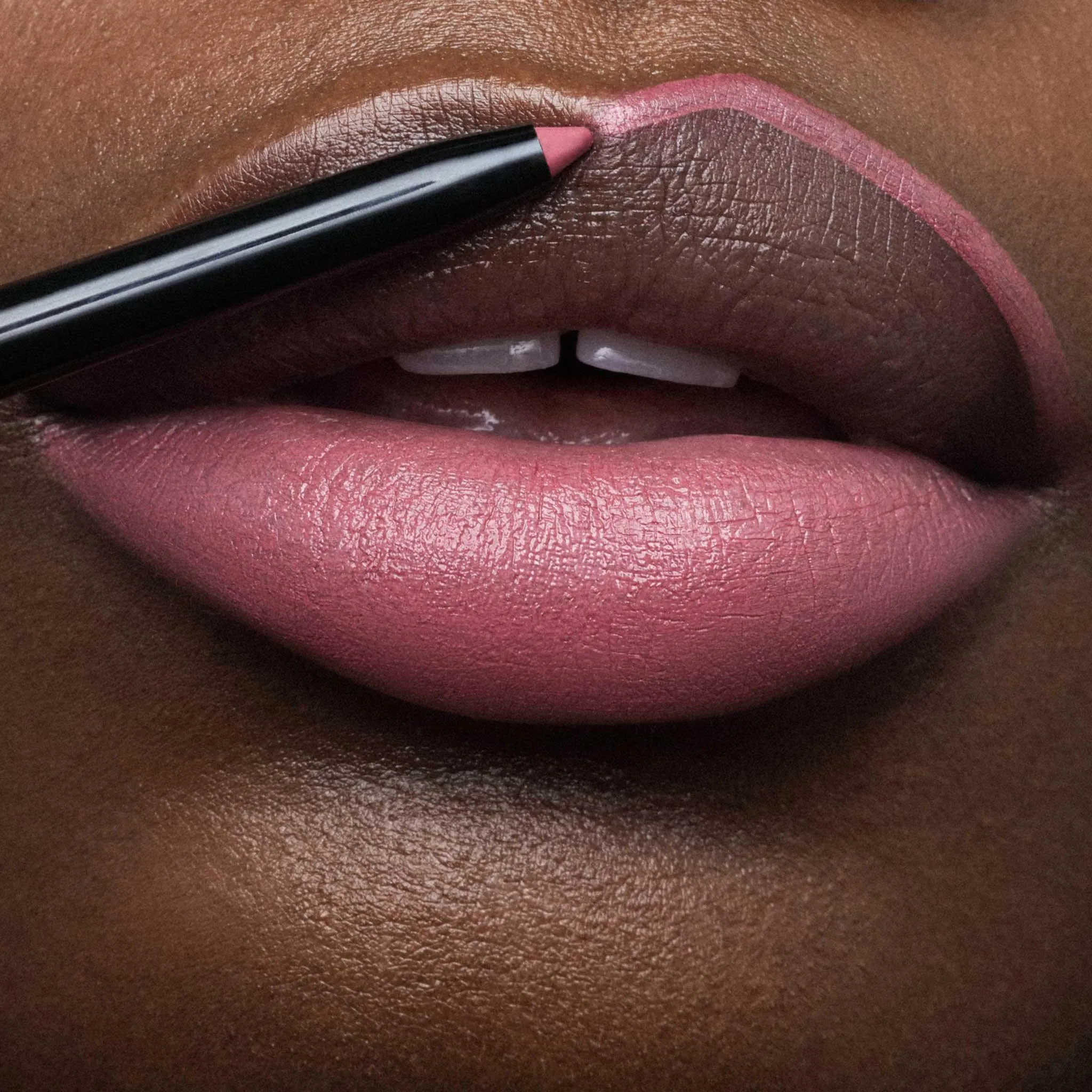 It's A Wrap | A Soft Blushing Pink Lip Liner